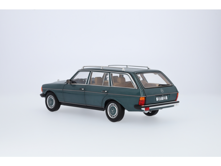 MODEL 1:18 S123 PETROL