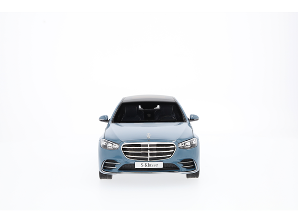 MODEL 1:18 S KLASA V223