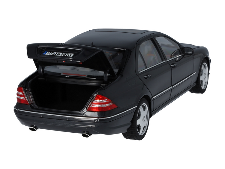 MODEL 1:18 S W220 TEKTITE GREY