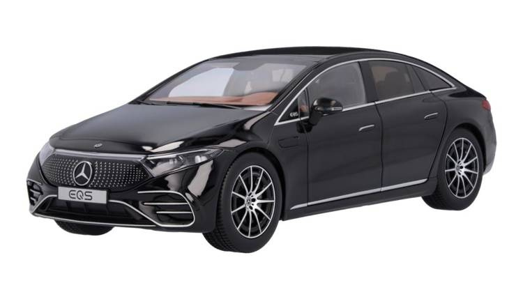 MODEL 1:18 EQS V297 BLACK