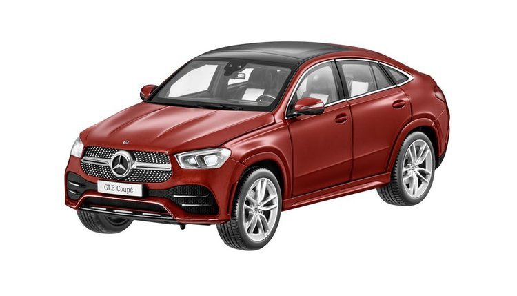 MODEL 1:18 GLE C167 RED