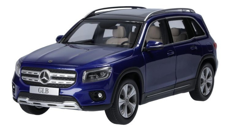 MODEL 1:18 GLB X247 BLUE