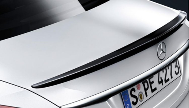 TYLNY SPOILER W205