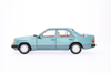 MODEL 1;18 Mercedes 230E W124 Rosewood Metallic De
