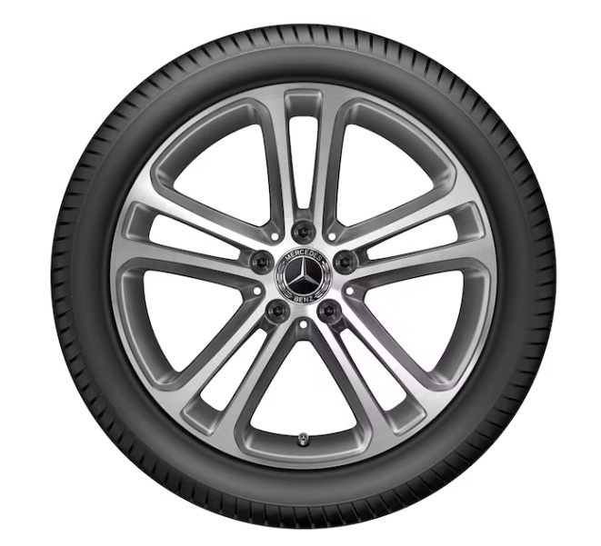 KOMPLET KÓŁ ZIMOWYCH 18' PIRELLI KLASA C/E206