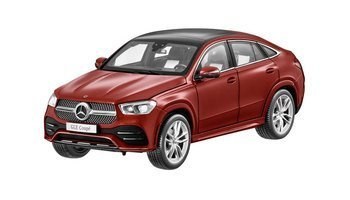 MODEL 1:18 GLE C167 RED