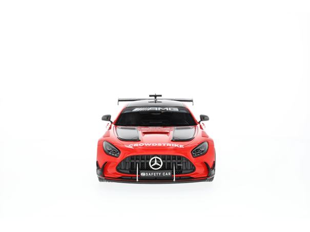 MODEL 1:18 MERCEDES AMG GT F1 SAFETY CAR 2024